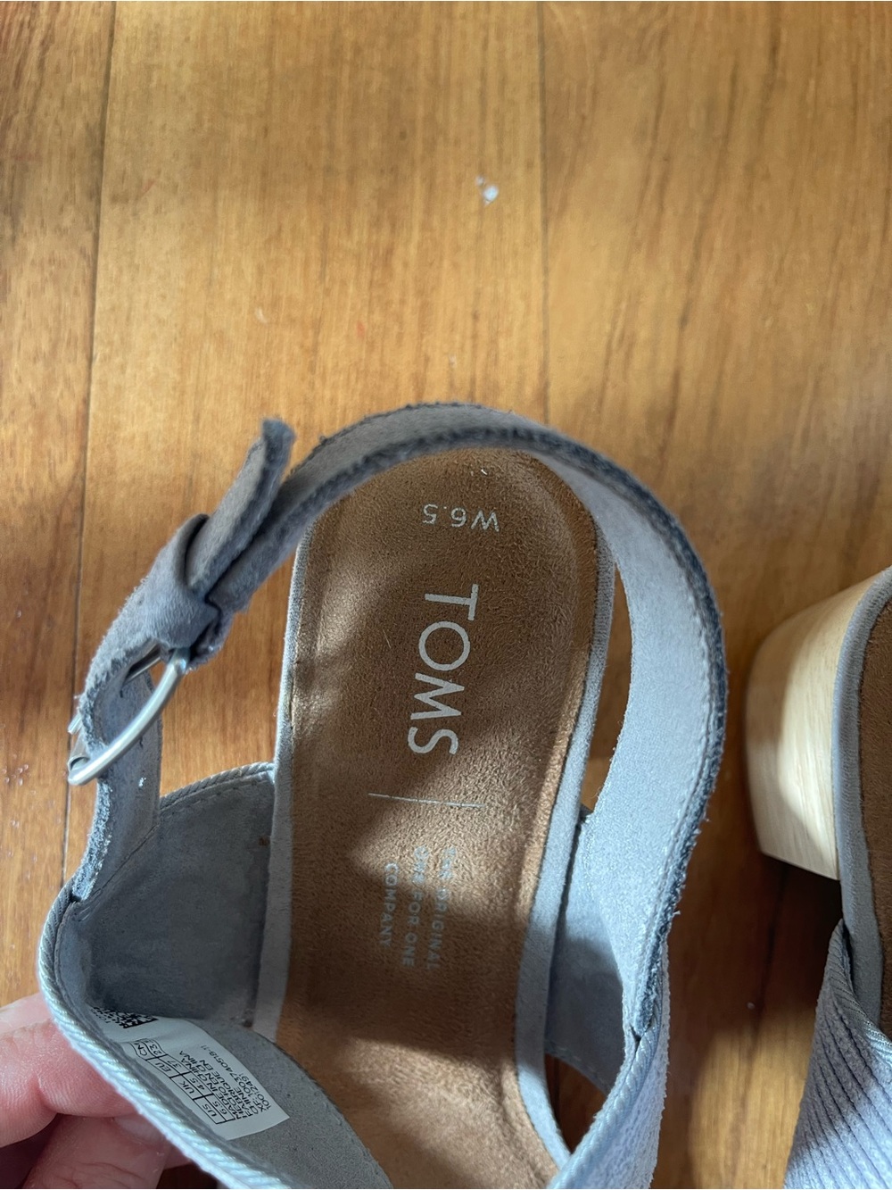 TOMS Women's Monica Light Gray Suede Strap Sandals Block Heels - Picture 5 of 6